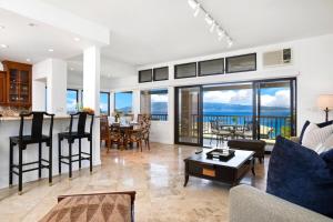 KBM Resorts FREE CAR Kapalua Ridge Villas Ocean Golf AND Mountain view Spacious 2-Bedroom Luxury Villa KRV-2912