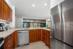 Kaanapali Royal 2-Bedroom Condo an Island Inspired Gem with Free Renal Car Included KRO-G201 by KBM