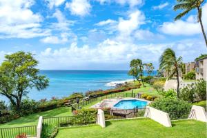 KBM Resorts FREE CAR Napili Point Oceanfront Gorgeous 2-Bedroom Villa Recently Remodeled NAP-C43