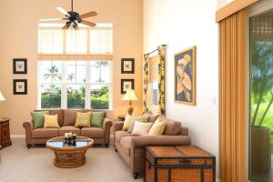 KBM Resorts FREE CAR Waikoloa Colony Villas 3-Bedroom Condo with Golf Course views WCV-305