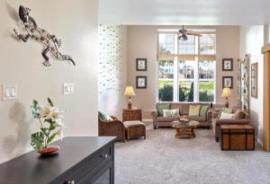 KBM Resorts FREE CAR Waikoloa Colony Villas 3-Bedroom Condo with Golf Course views WCV-305