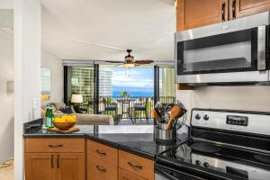 KBM Resorts FREE CAR Kaanapali Shores Ocean view 2-Bedroom Condo Recently Remodeled Includes Beach Gear KS-815