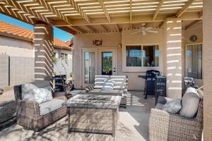 Dog-friendly valley view oasis with private hot tub, shaded patio, washer, dryer