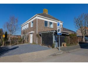 Home Zoutelande near Beach