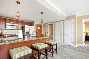 KBM Resorts FREE CAR Honua Kai Hokulani Ocean view 2-Bedroom Condo Sweeping view Best Location HKH-545