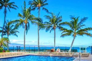 KBM Resorts FREE CAR Mahana Oceanfront Stunning 2-Bedroom Condo MAH-419