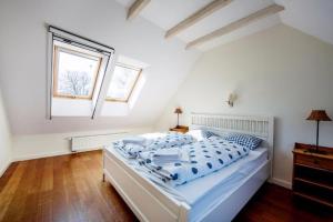 Comfortable holiday villa with terrace and garden