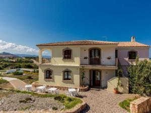 Apartment with sea view and great roof terrace