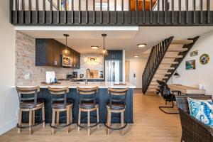 Napili Point 2 Free Rental Cars KBM Resorts Water Front 2 Units 3 Bedrooms ML-1171