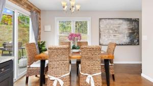 Modern Asheville Townhome 6 Min to Downtown Fire Pit Patio