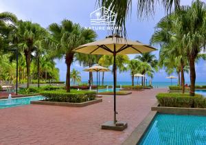 Timurbay Seafront Residences by Nature Home - Complimentary Weekend Breakfast