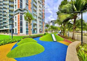 Timurbay Seafront Residences by Nature Home - Complimentary Weekend Breakfast