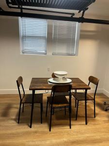 Private Garden Condo minutes from NYC and park