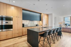 Ski-In Out Deer Valley Resort - Pool - 3BR