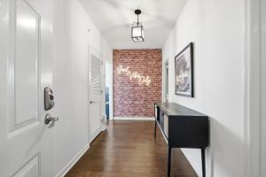 Central 3BR Apt Close to Universities