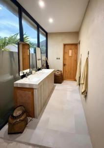 Villa Thula - Walk to Lago & Coconut Beach