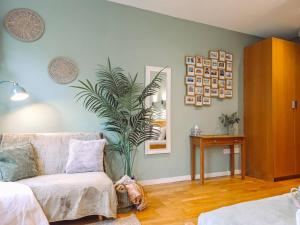 Stylish Studio by Kensington Olympia, fast Wi-Fi