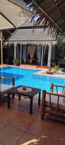 BEAUTY Oasis cozy room Pool 1 min Walk Beach