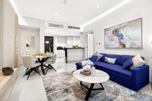 Grand 1BR Cour Jardin Near Bay Avenue Mall Metro