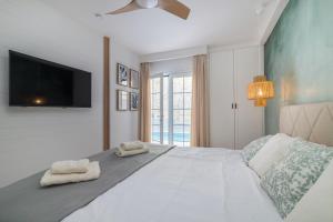 CARAMELLO - AC, cliffs & ocean view, fibre net, garage, tv channels