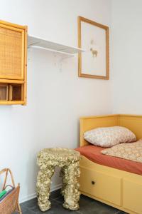 GROUNDfloor with private entrance, 55 sqm, 4 beds