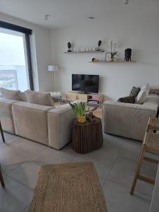 Top uitzicht luxe appartement met ruim terras ZWEMBAD & GYM