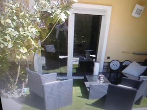 Villa Seyne-sur-Mer avec piscine privée et commerces de plage accessibles à pied