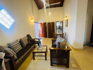Apartment Hiriketiya - Hiriketiya City Home