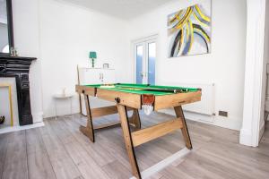 Sunny 3BR Home Near Portsmouth Park