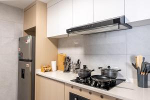 City skyline modern Riverside stay