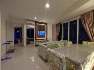 Apartemen Grand Kamala Lagoon by Molly Room