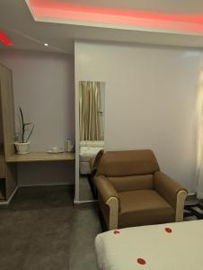 East Horizon Valley Nest