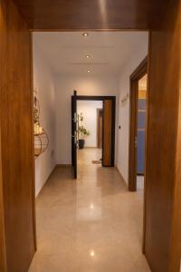 Charming 2-Bedroom Apartment with Garden View Balcony