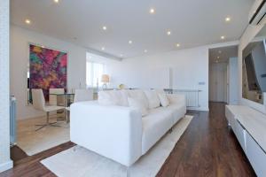 Luxury Duplex in Benfica 15 Min to Airport