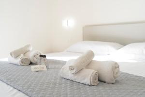 New APT La Caletta, Comfort and Veranda with Sea View