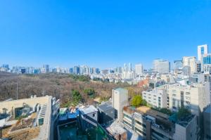 Luxurious High-end Full Option Stay 2 min walk from Seolleung station