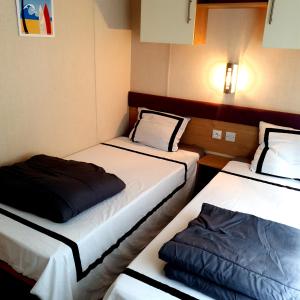 Mobile Home grand confort 4 à 6personnes au bord du lac de Biscarosse camping 4 étoiles