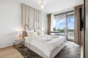 Golden Suite, RIVER&OLD TOWN VIEW, FREE Parking