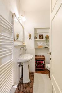 Palazzo Farini Bed & Breakfast