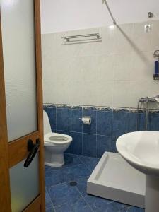 Family nest 2 bedroom Astir 20 min to airport