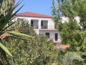 Villa Kalura con 2 Spiagge private & Vista Mare