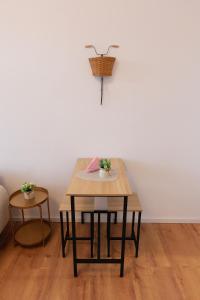 2AC Urban Harmony Cozy Stay Near Metro