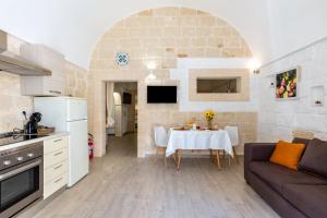 Casa Roma 78 Traditional Stone House in Monopoli Center