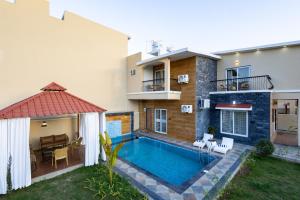 ELIVAAS Casa llios Stunning Getaway With Pvt Pool, Garden and Gazebo