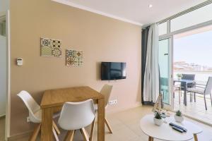 Apartment Bay View Sofia mit Meerblick und Pool