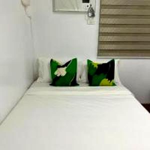 3BR Pioneer Condo, Boni Edsa MRT linked, with netflix2