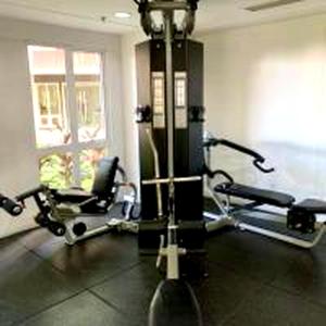 3BR Pioneer Condo, Boni Edsa MRT linked, with netflix2