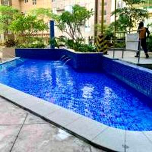 3BR Pioneer Condo, Boni Edsa MRT linked, with netflix2