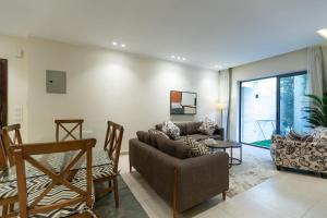 Luxury 2BR With Large Garden at Lake View Residence