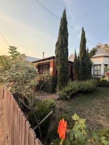 Spacious 4-Bed Home in Central Tenterfield